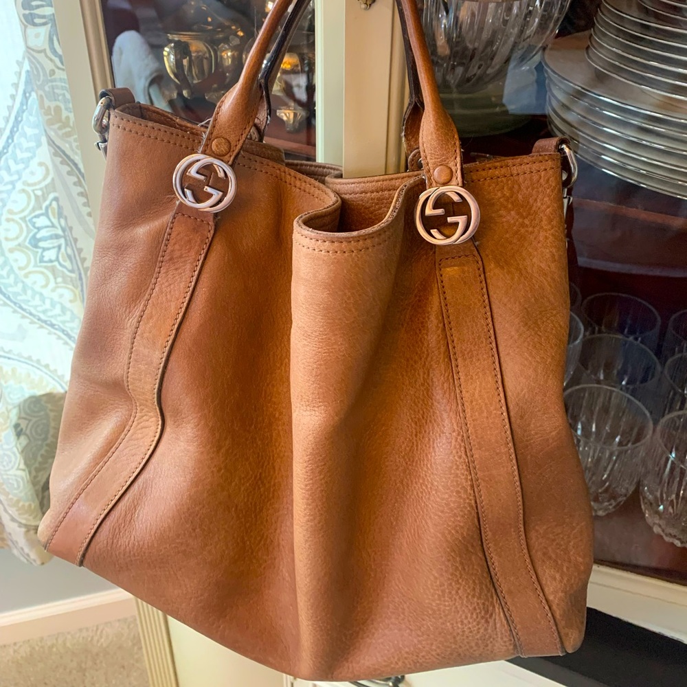 Gucci leather handbag style #323675